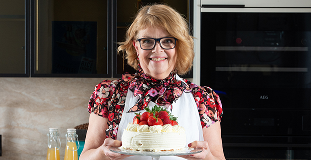 Majas mormors fina tårta med jordgubbar bakad av Kristina Ahlström.
